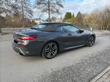 BMW M850i xDrive Cabrio, NP 155 T€, DAP, B&W, Laser - graue BMW M850