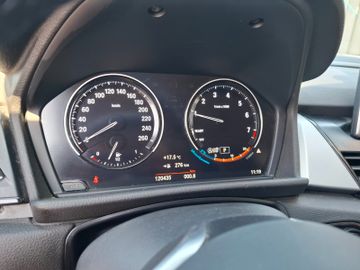 BMW 218 Gran Tourer - 12