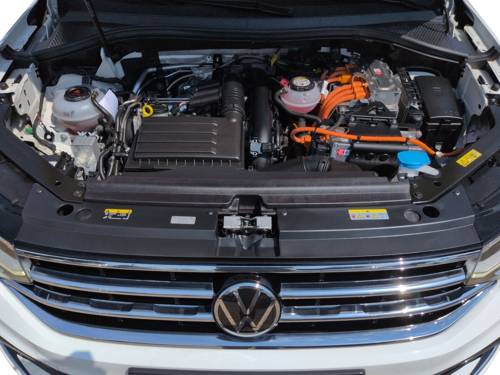 Tiguan 1.4 eHybrid DSG R-Line KAMERA+MATRIX+AHK+
