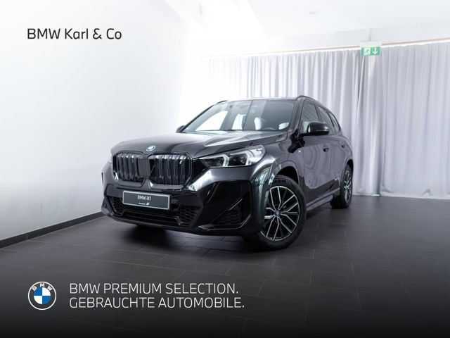 BMW iX1 xDrive30 M Sport AHK Ad. LED Komfortzug.