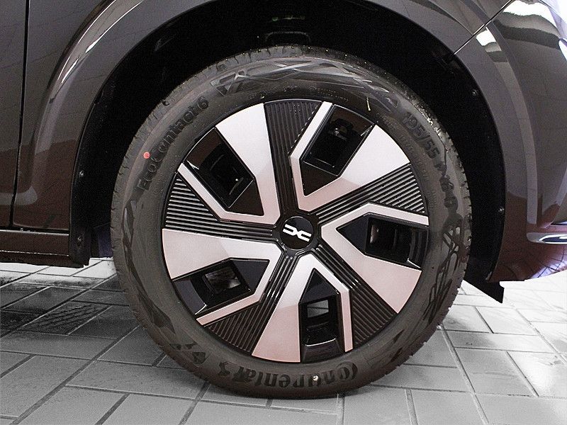 Fahrzeugabbildung Dacia Sandero TCe 90 Expression*Winterpaket*15418*