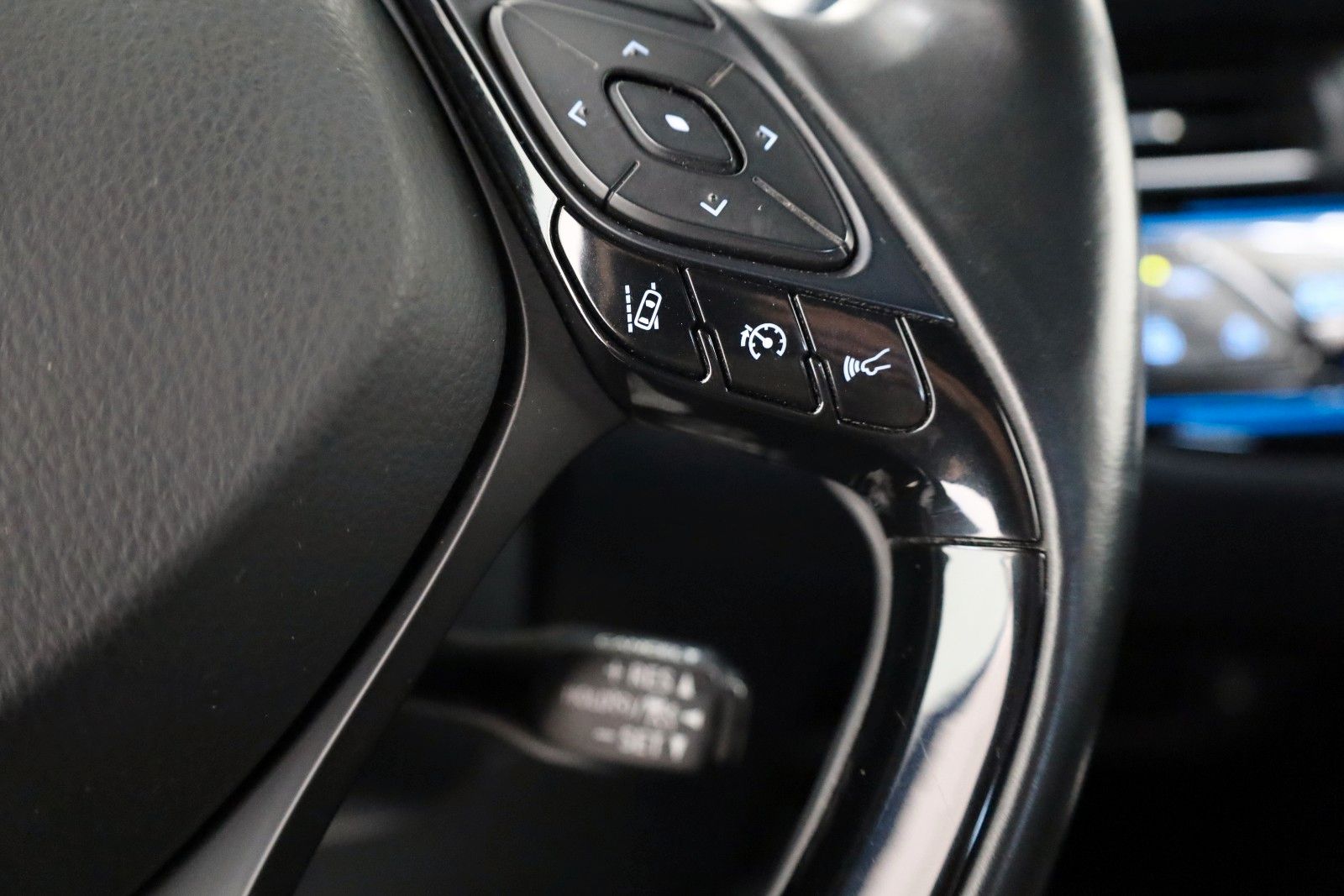 Fahrzeugabbildung Toyota C-HR Hybrid Team D Navi,Kamera,SH,PDC