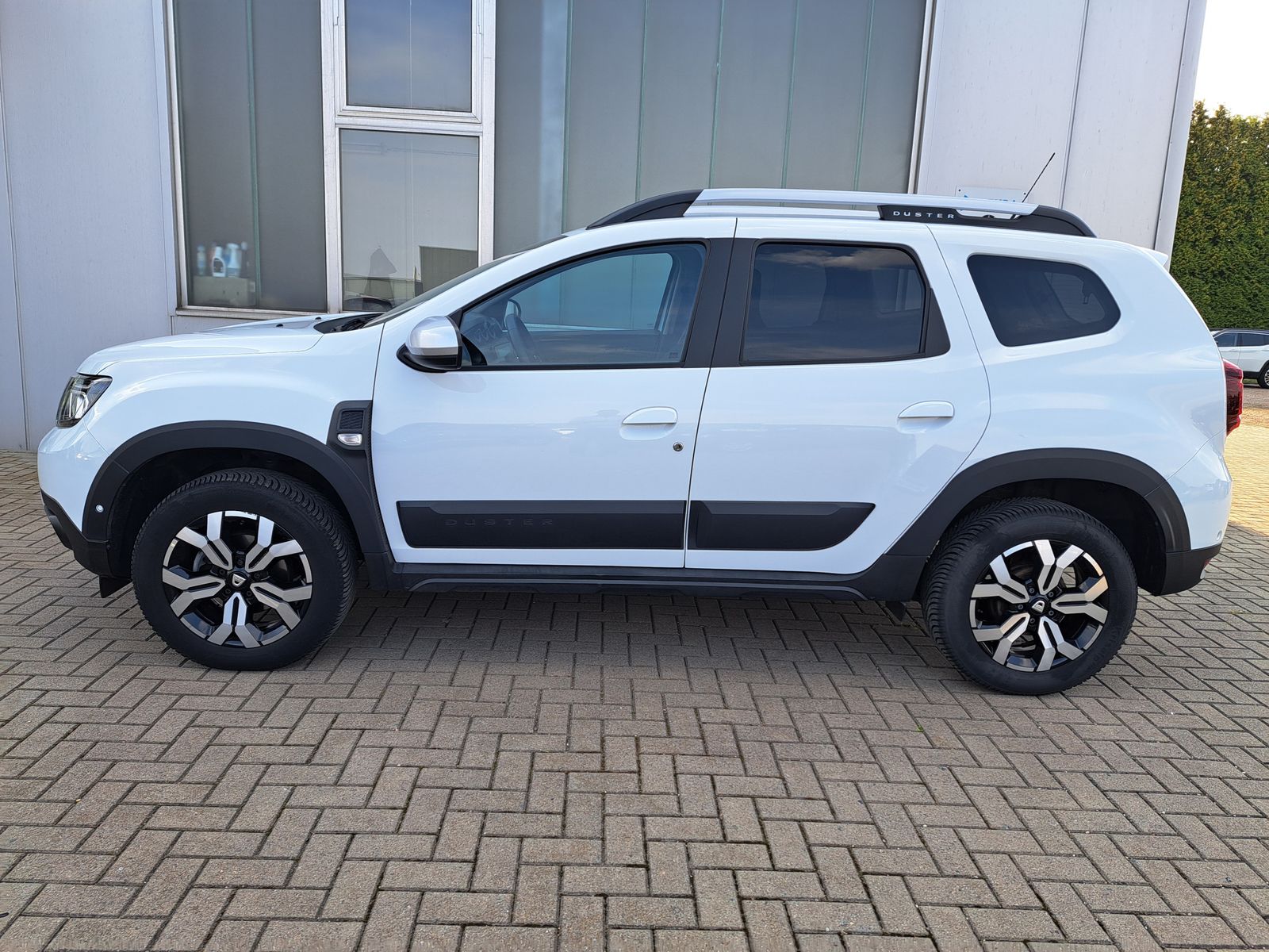 Fahrzeugabbildung Dacia Duster Prestige 150PS AUTOMATIK NAVI SITZHEIZUNG