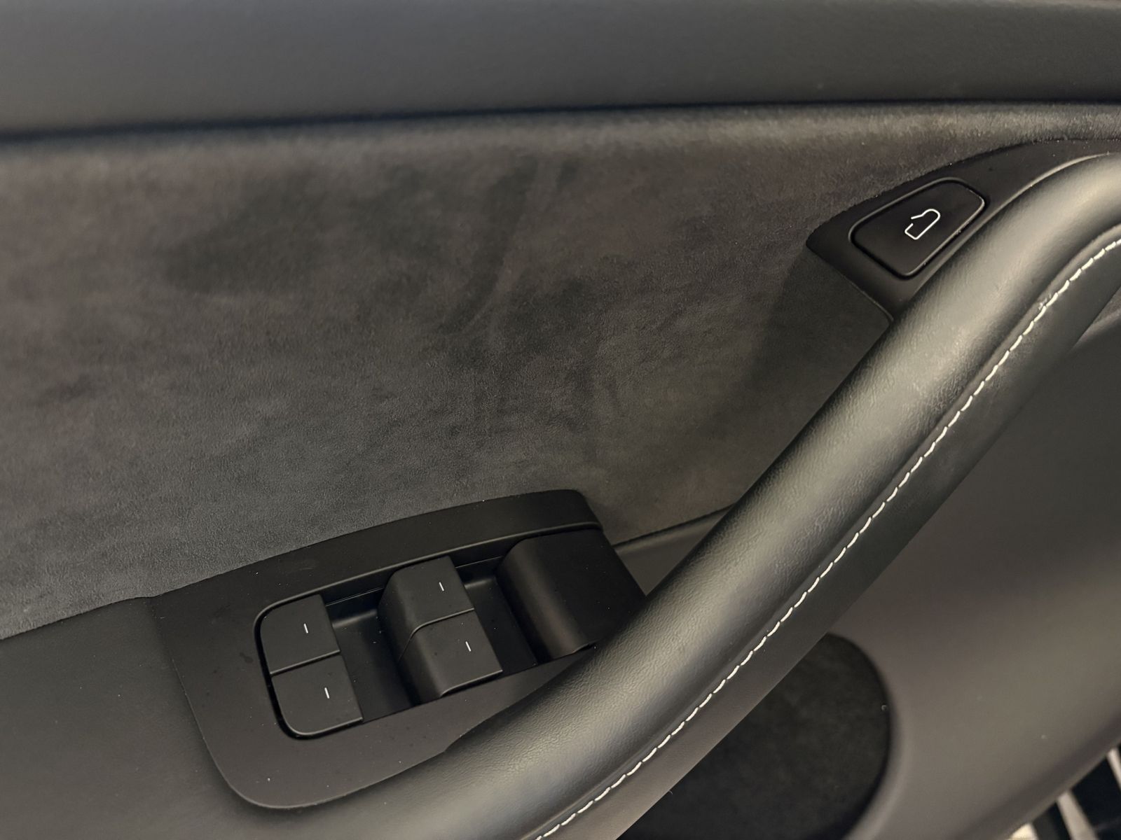Tesla Model Y Long Range Dual AWD Pano Leder 360Cam 1H foto 17