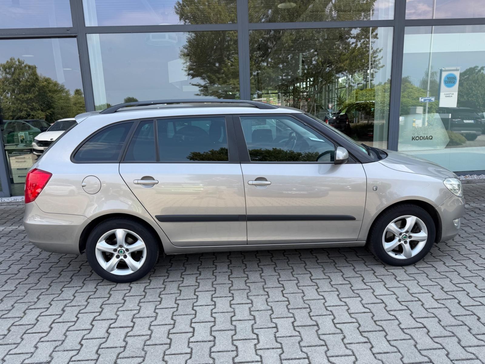 Skoda Fabia 2011 — photo 5