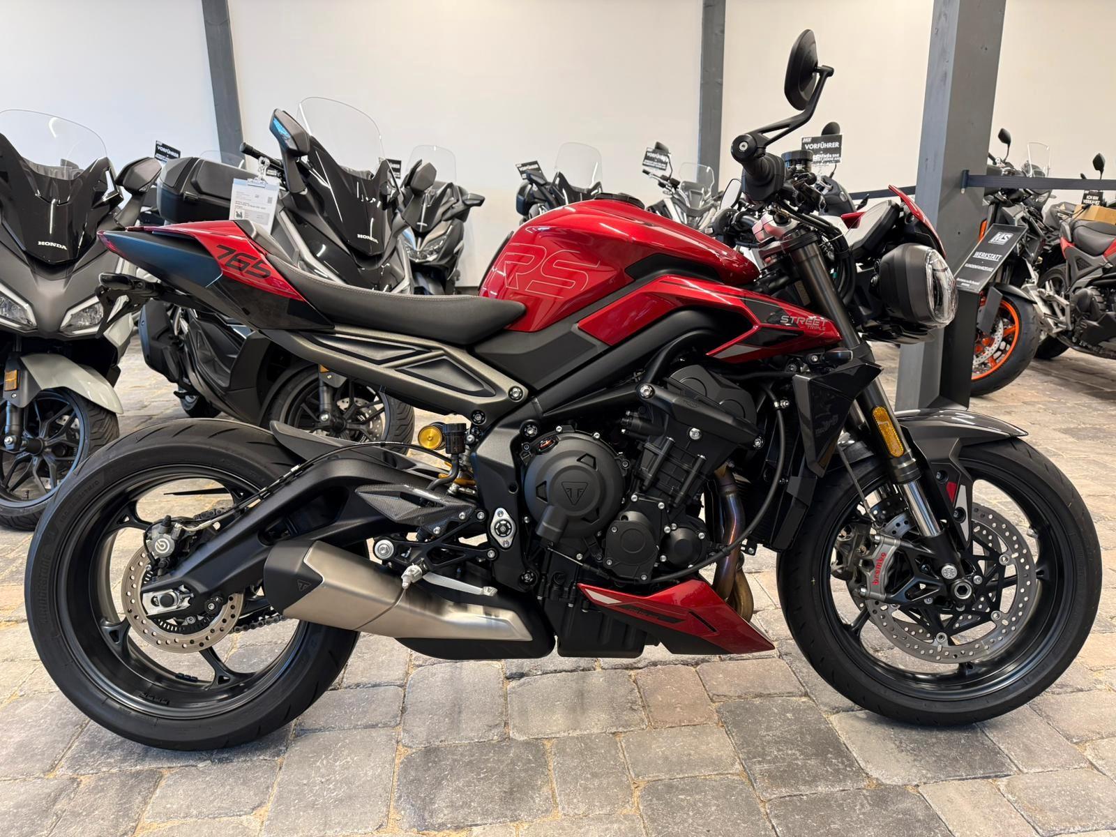 Triumph Street Triple 765 RS Modell 2024- viel Zubehör