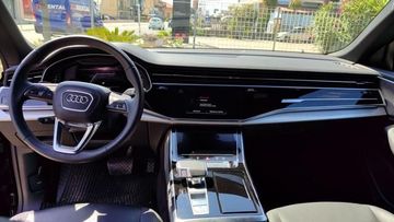 Audi Q8 - 7
