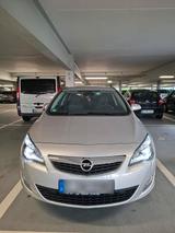 Opel Astra J 1.6l Turbo 179 PS | 2. Hand - Opel Astra aus 2010: Turbo