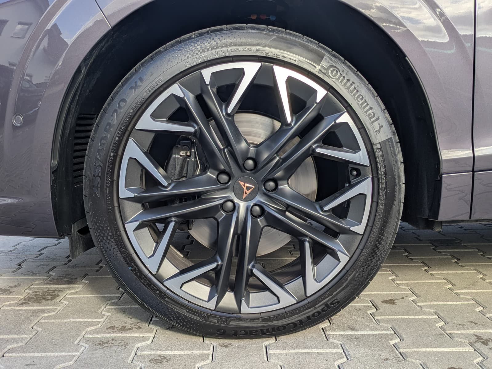 Fahrzeugabbildung CUPRA Terramar 2.0 TSI 4D VZ HUD*MATRIX*PANO*DCC*20"