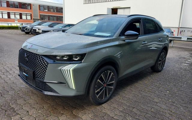 DS Automobiles DS7 BlueHDi 130 EAT8 Performance Line+ Focal Nav