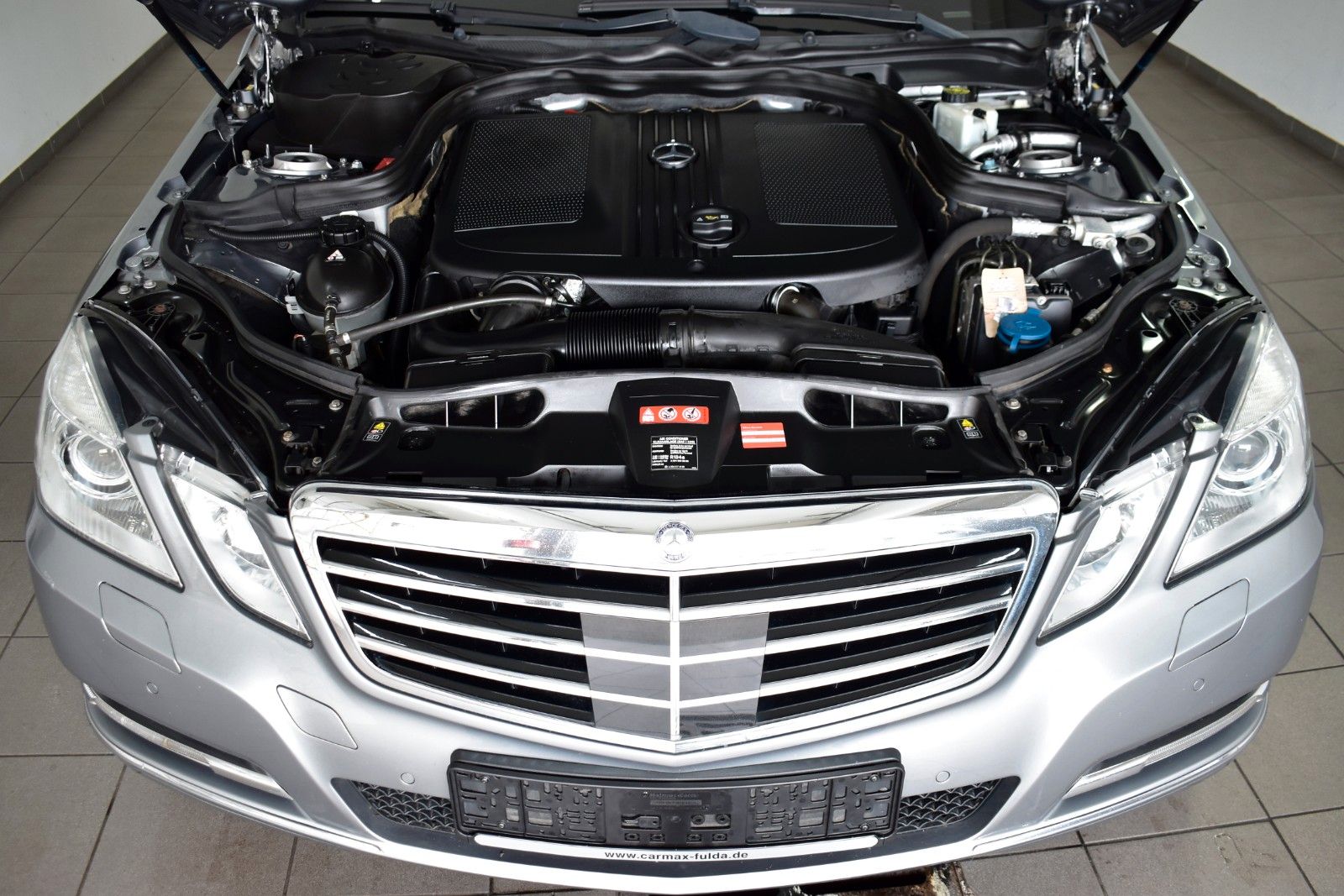 Fahrzeugabbildung Mercedes-Benz E 250 CDI BlueEff 7G,AMG Optik,Leder,Navi,ILS,SH