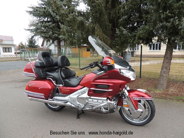 Honda GL1800 ABS Gold Wing  Goldwing mit viel Zubehör