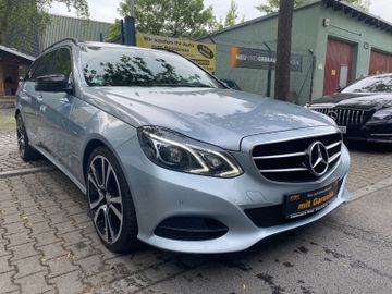 Mercedes E 220 - 1