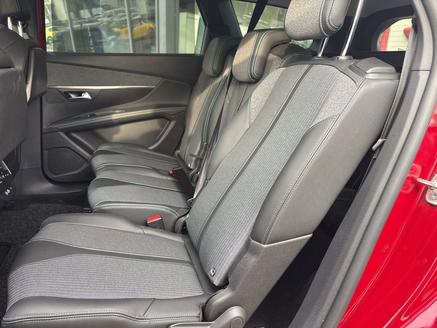 Fahrzeugabbildung Peugeot 5008 Allure Pack BlueHDi 130 Navi  360 Kamera