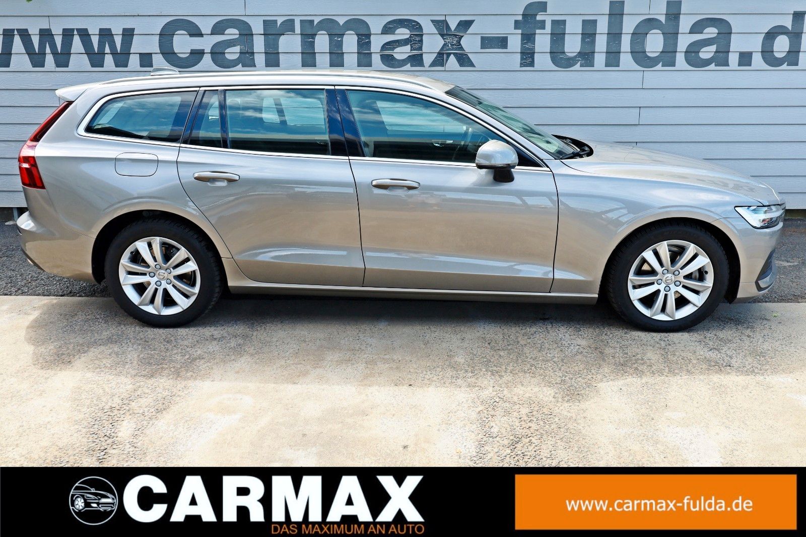 Fahrzeugabbildung Volvo V60 Kombi Momentum Pro T.Leder,Navi,LED,AppleCar