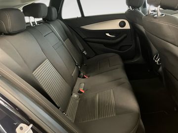 Mercedes E 220 - 9
