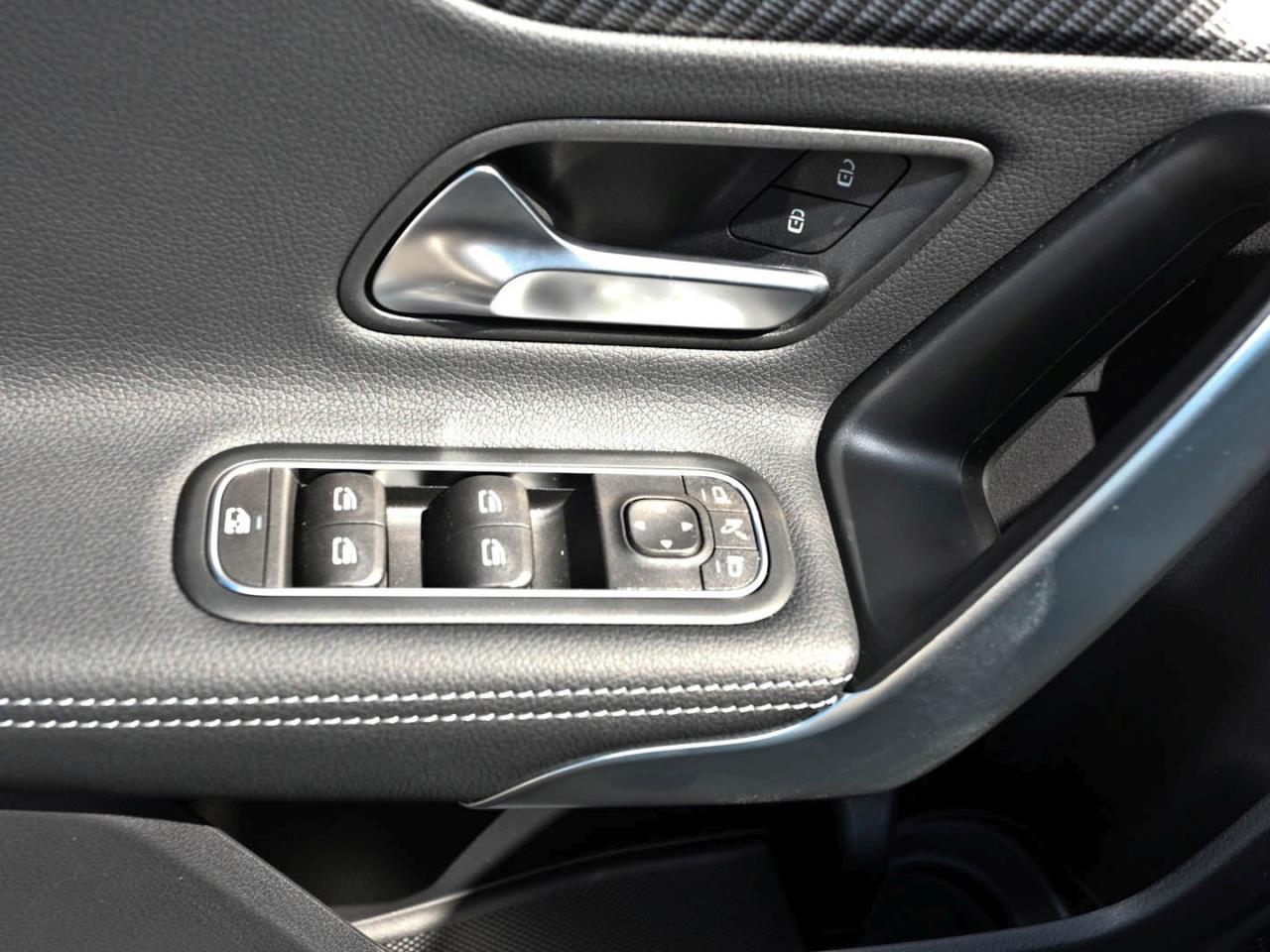 Mercedes-Benz A-Class Progressive Distronic Keyless Kamera ParkA, миниатюра 21