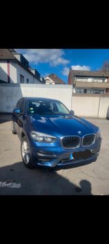 BMW X3 xDrive20i Luxury Line AT Luxury Line - BMW X3: Line X