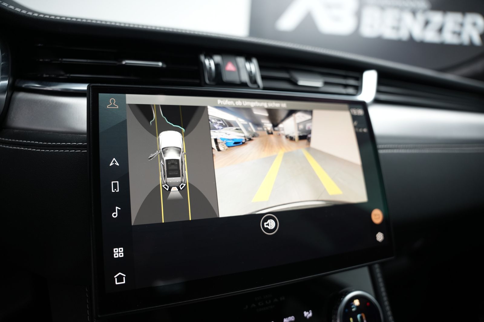 Fahrzeugabbildung Jaguar F-PACE R-Dynamic S *Meridian*Ambiente*Alcantara