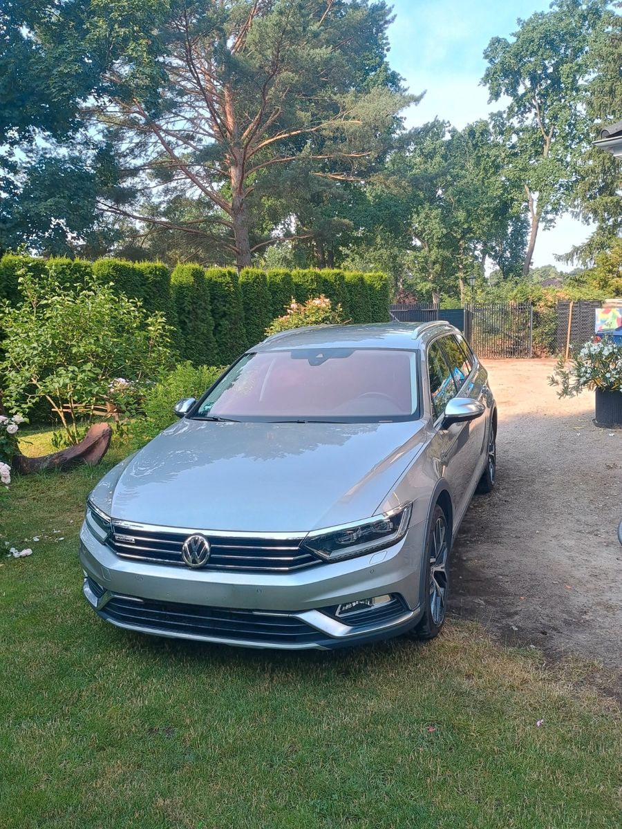 VW Passat Alltrack 2.0 TDI SCR 176kW DSG 4MOT A...