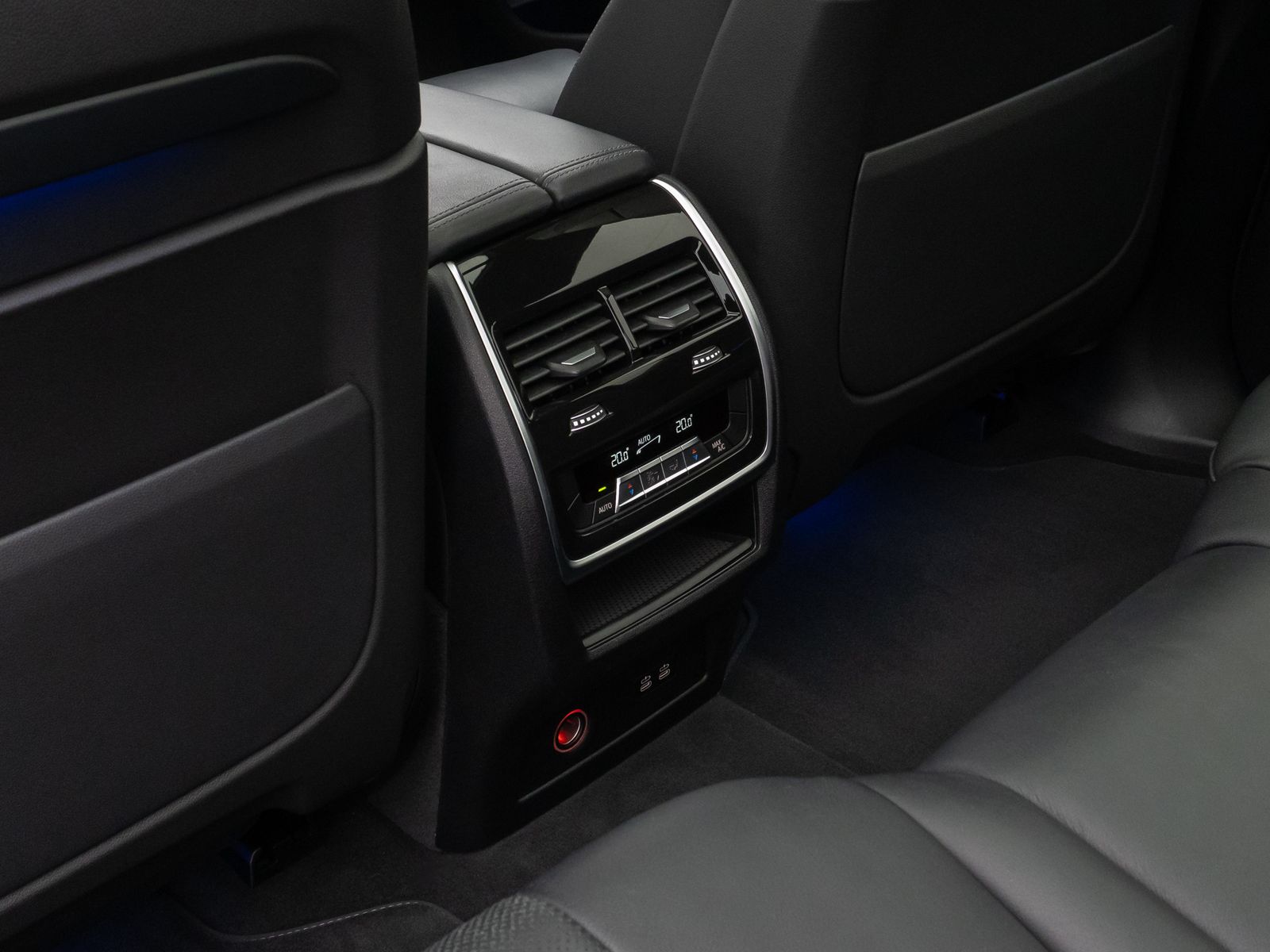 Fahrzeugabbildung BMW X7 xD40d M Sport 360°HUD DAB H/K SoftCl DisplKey