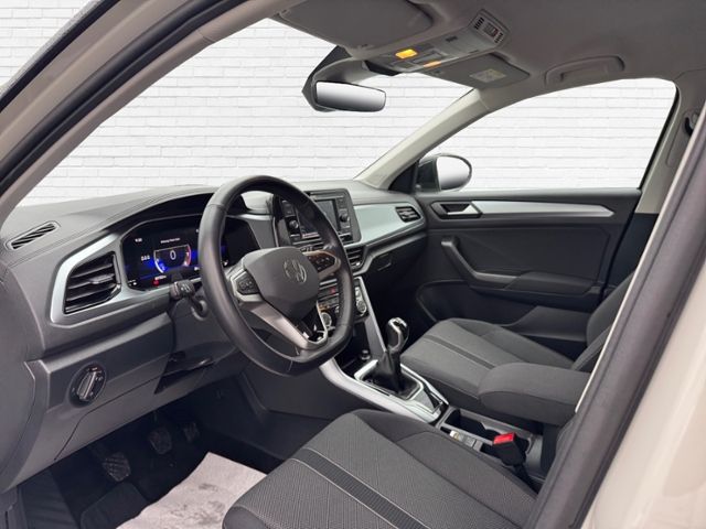 Fahrzeugabbildung Volkswagen T-Roc Life 1.0 TSI 110 PS 6-Gang LED RFK SHZG