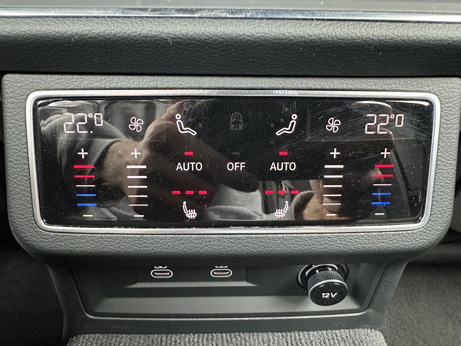 Fahrzeugabbildung Audi A6 Avant 40 TDI S-Line Black NAV+LED+ACC+19ZO+VC