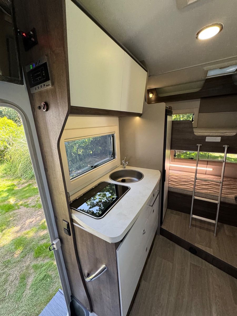 Fahrzeugabbildung Benimar Sport 324 UP, Modell 2026