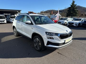 Skoda Karoq Selection+AHK+LED+NAVI+APP+SHZ+LKRHZG+