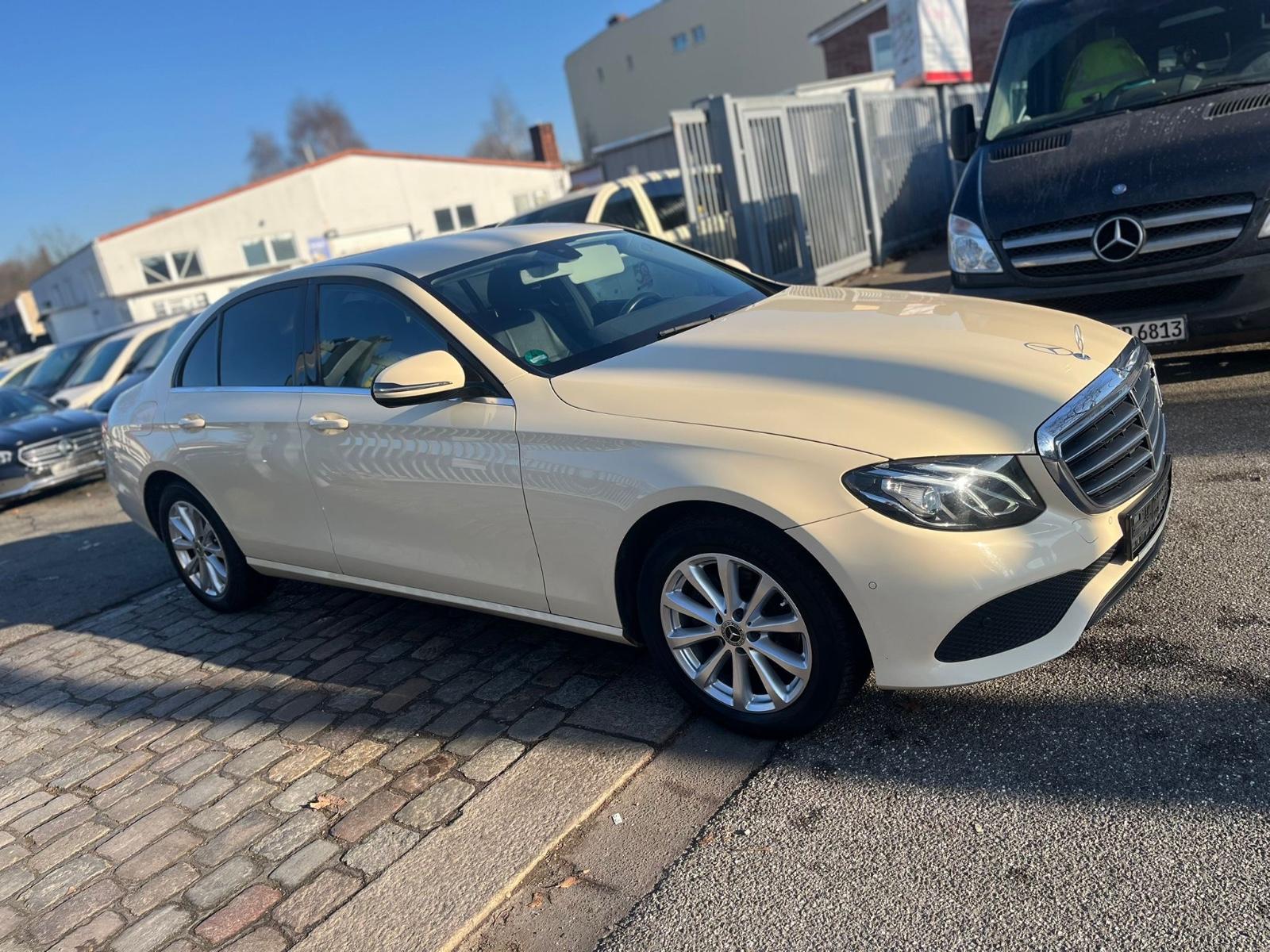 Mercedes-Benz E 220 d Autom.