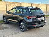 Skoda 1.5TSi 130 Jahre DSG KESSY KAMERA eHK LM17"AHK - Skoda Karoq mit Benzin-Antrieb: Geländewagen, Automatik