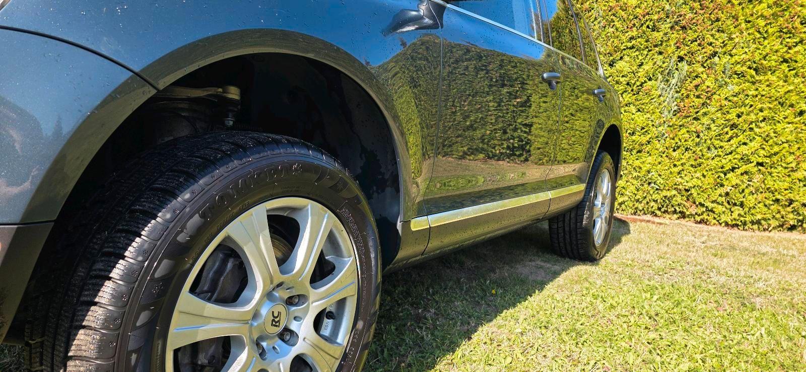 Volkswagen Touareg 2004 — photo 7