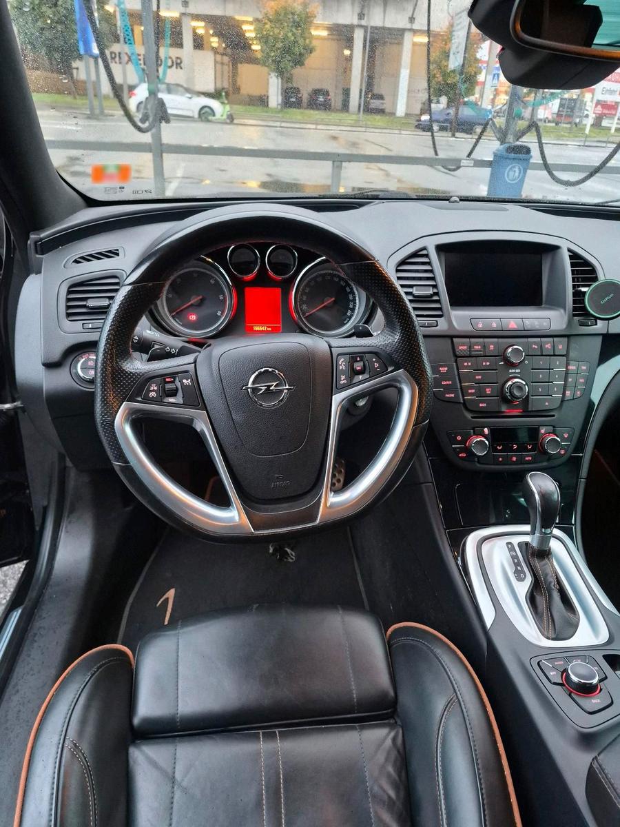 Opel Insignia 2012 — photo 7