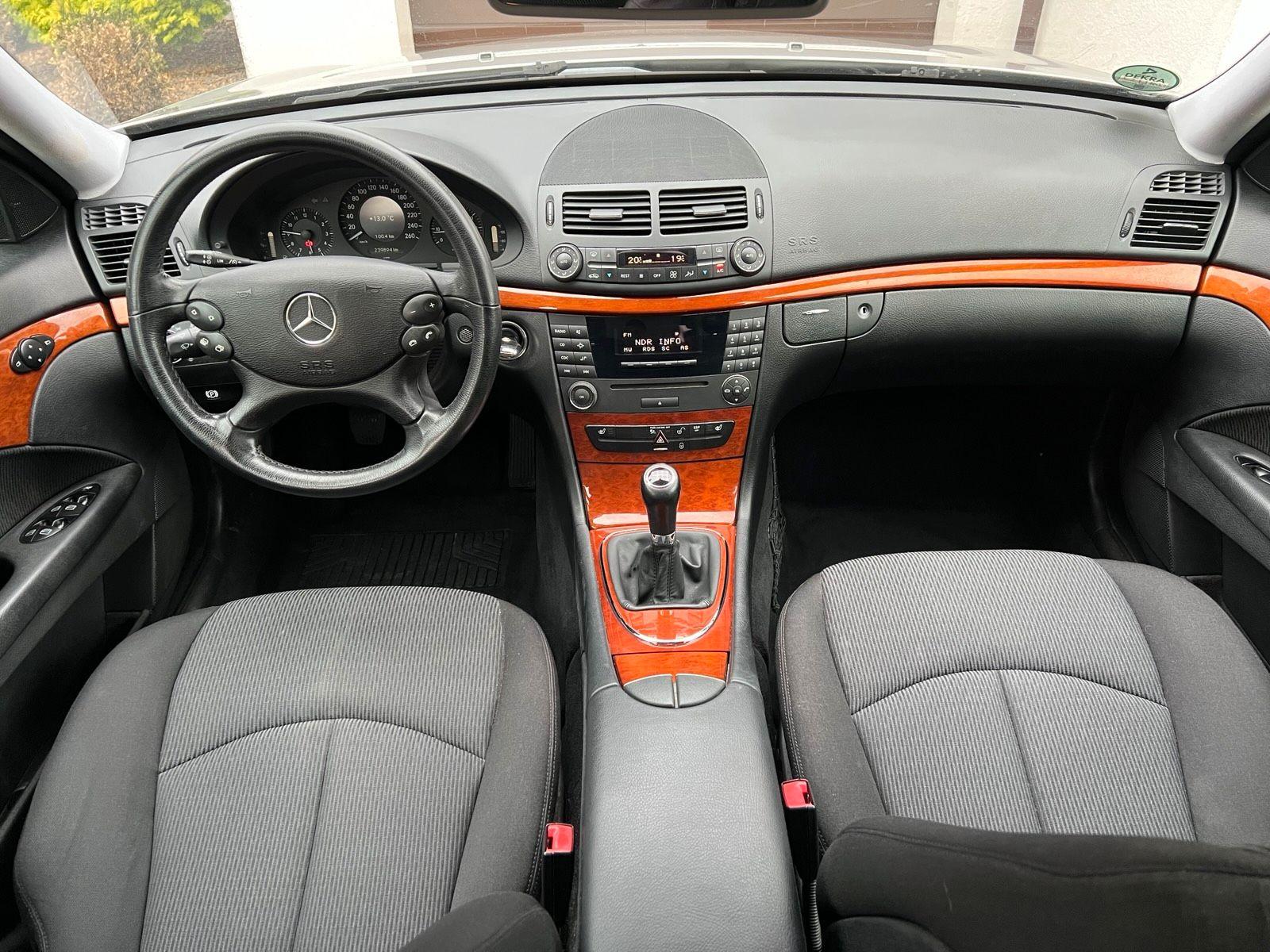 Mercedes-Benz E200 2006 — photo 7