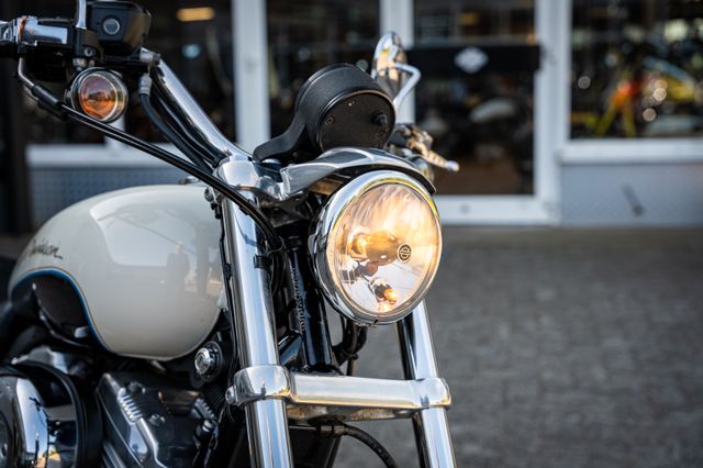 Fahrzeugabbildung Harley-Davidson XL883L SUPERLOW SPORTSTER - JEKILL&HYDE -