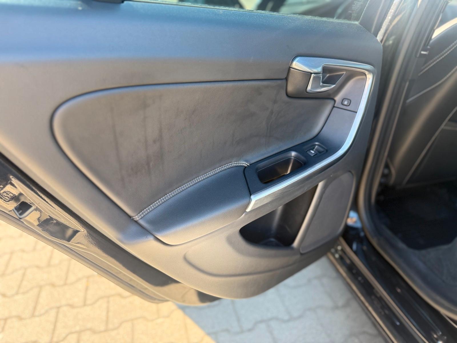 Volvo V60 Kombi Leder*Camera*Tüv Neu*Garantie