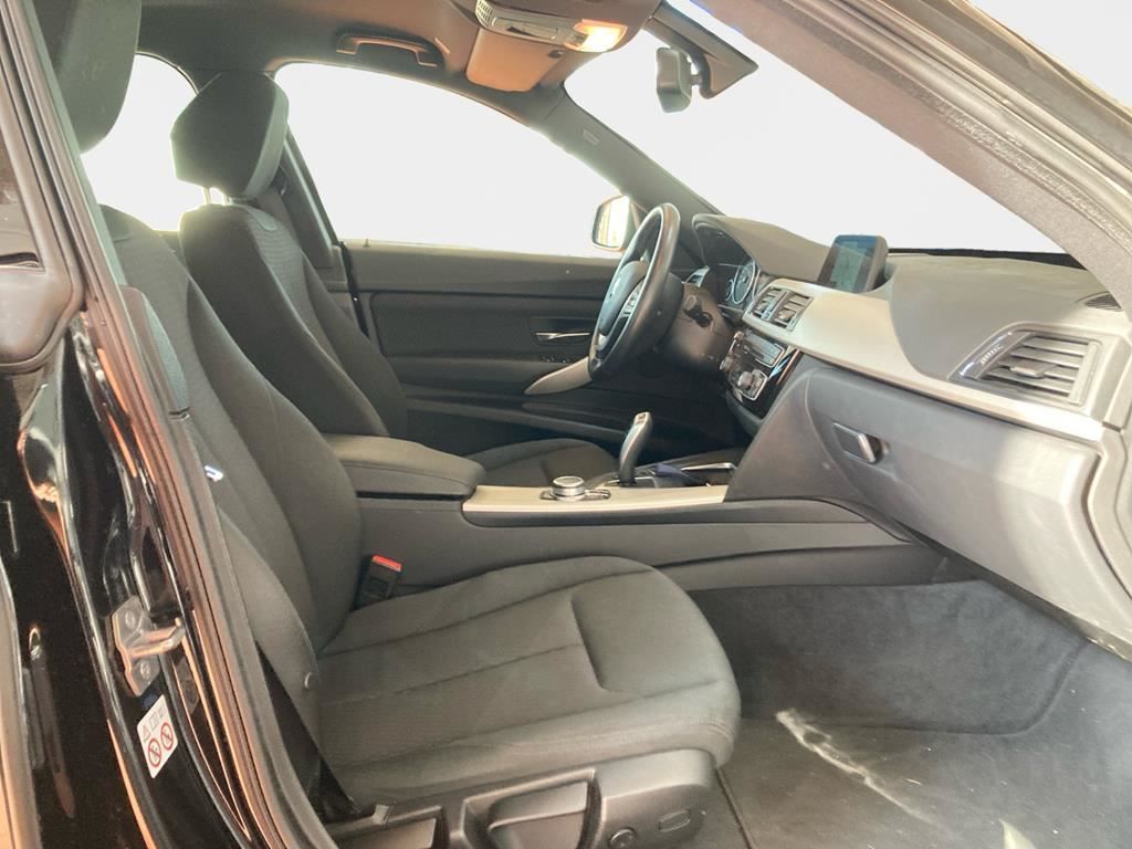 BMW 320i xDrive GT Aut. Advantage AHK Navi PDC CD foto 14