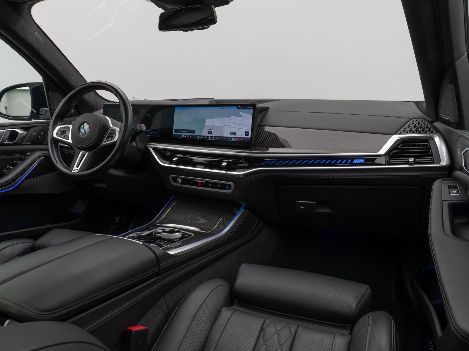 Fahrzeugabbildung BMW X5 M60i 360° HUD H/K SoftCl Panorama Sky Lounge