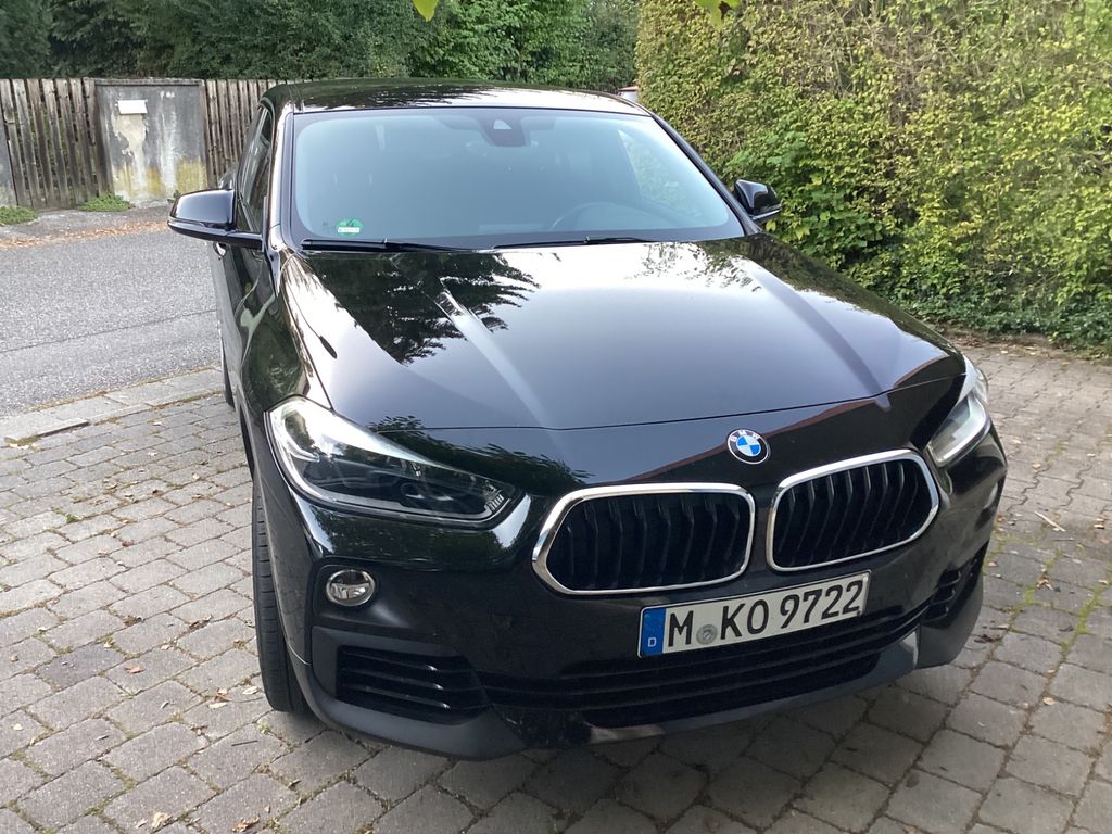 Image of BMW X2