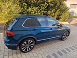 Volkswagen Tiguan 2.0 TDI SCR 147kW DSG 4MOTION R-Line ... - VW Tiguan mit Schiebetür
