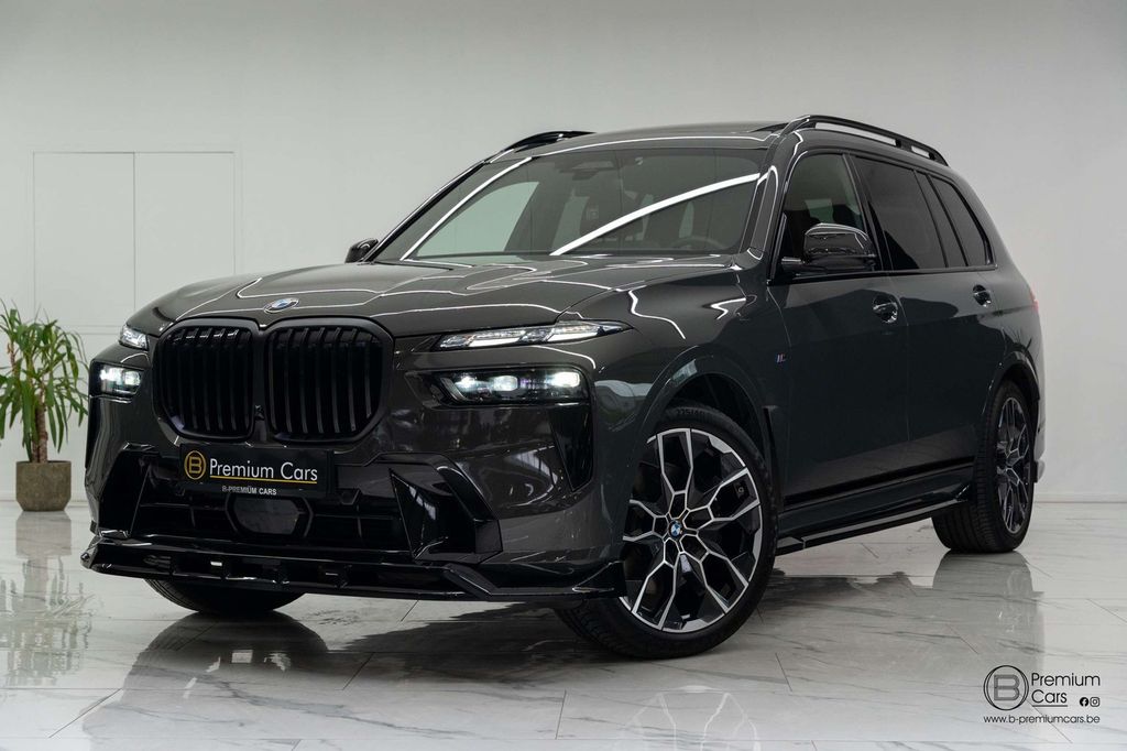 Image of BMW X7