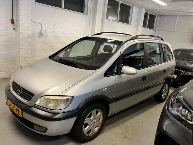 Opel Zafira 1.6-16V Elegance