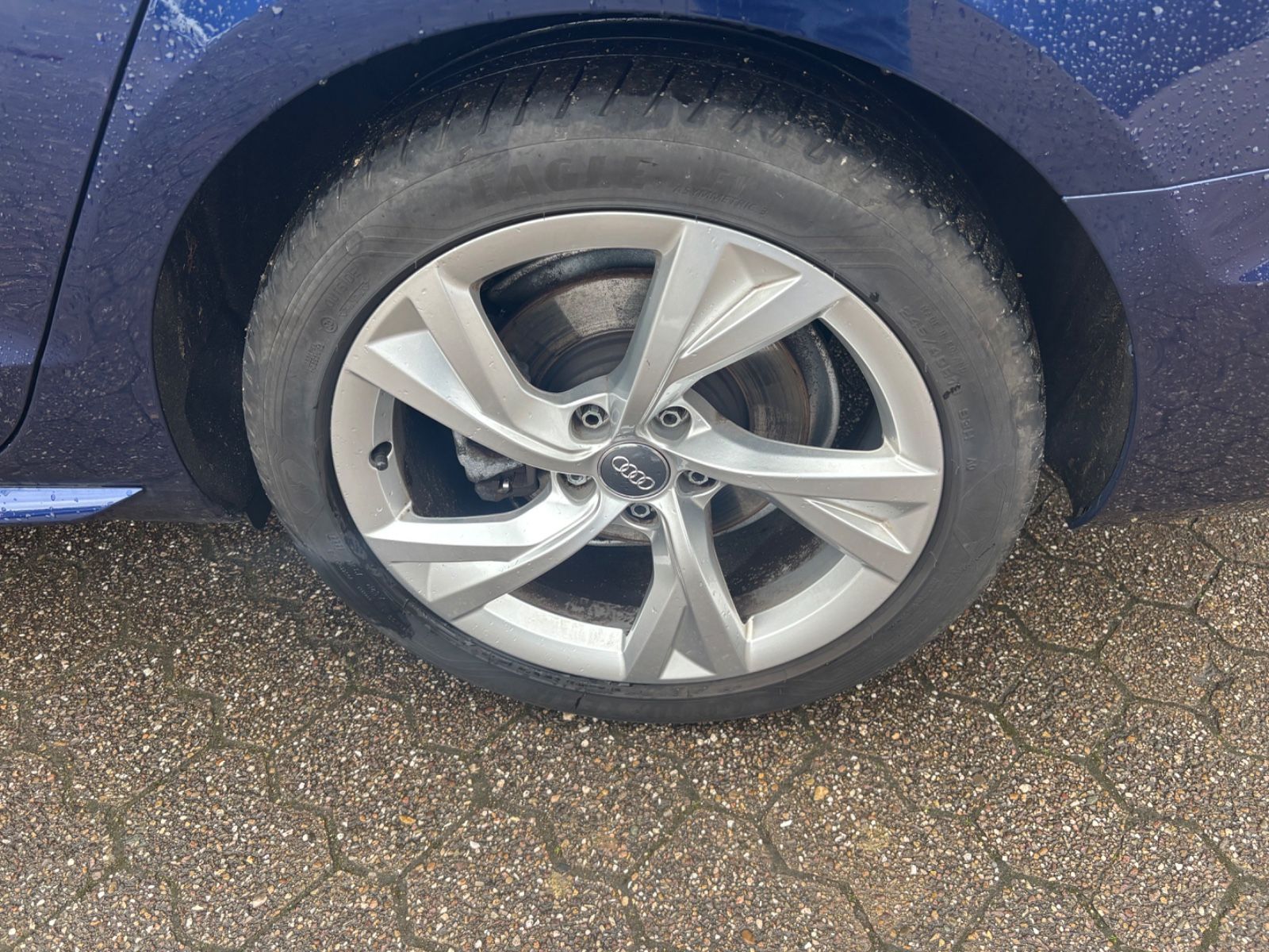 Fahrzeugabbildung Audi A4 Avant 35 TDI S line NAVI Carplay