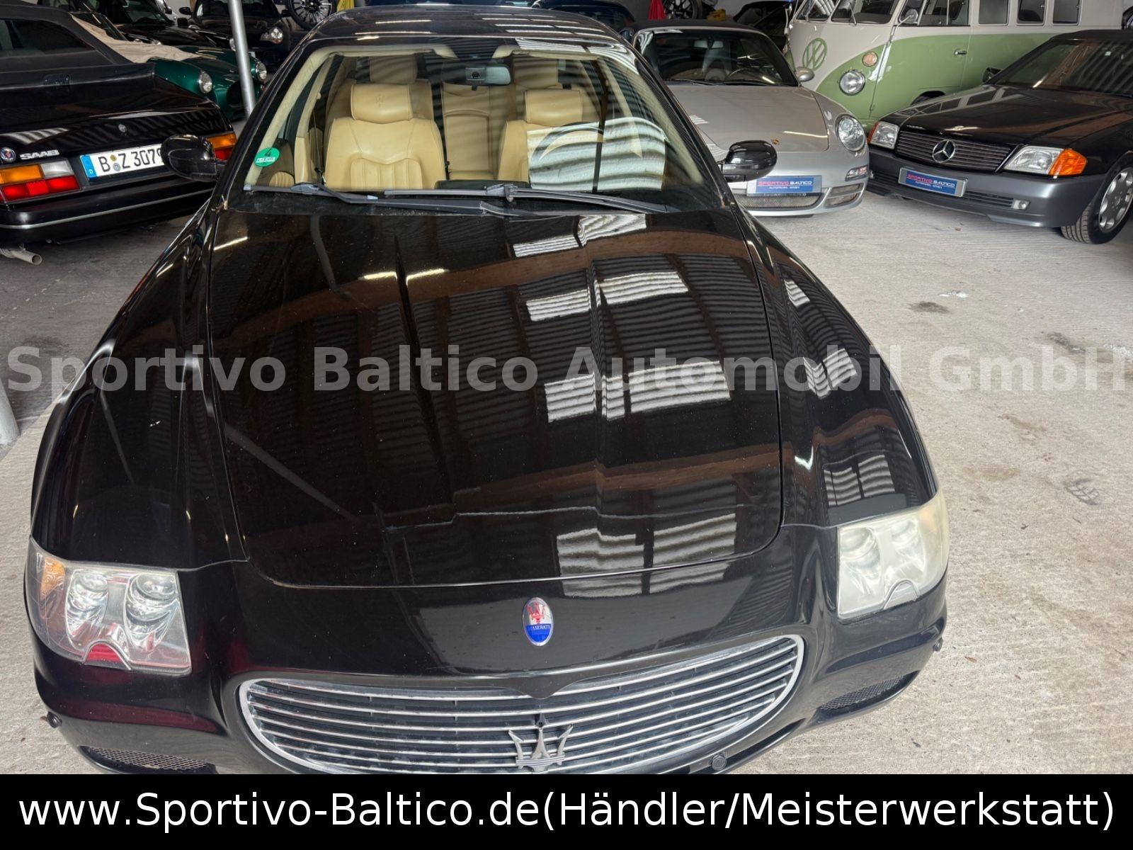 Maserati Quattroporte -