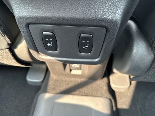 Eclipse Cross / UPE: 50.090,- € / 2.4 PHEV CVT 4