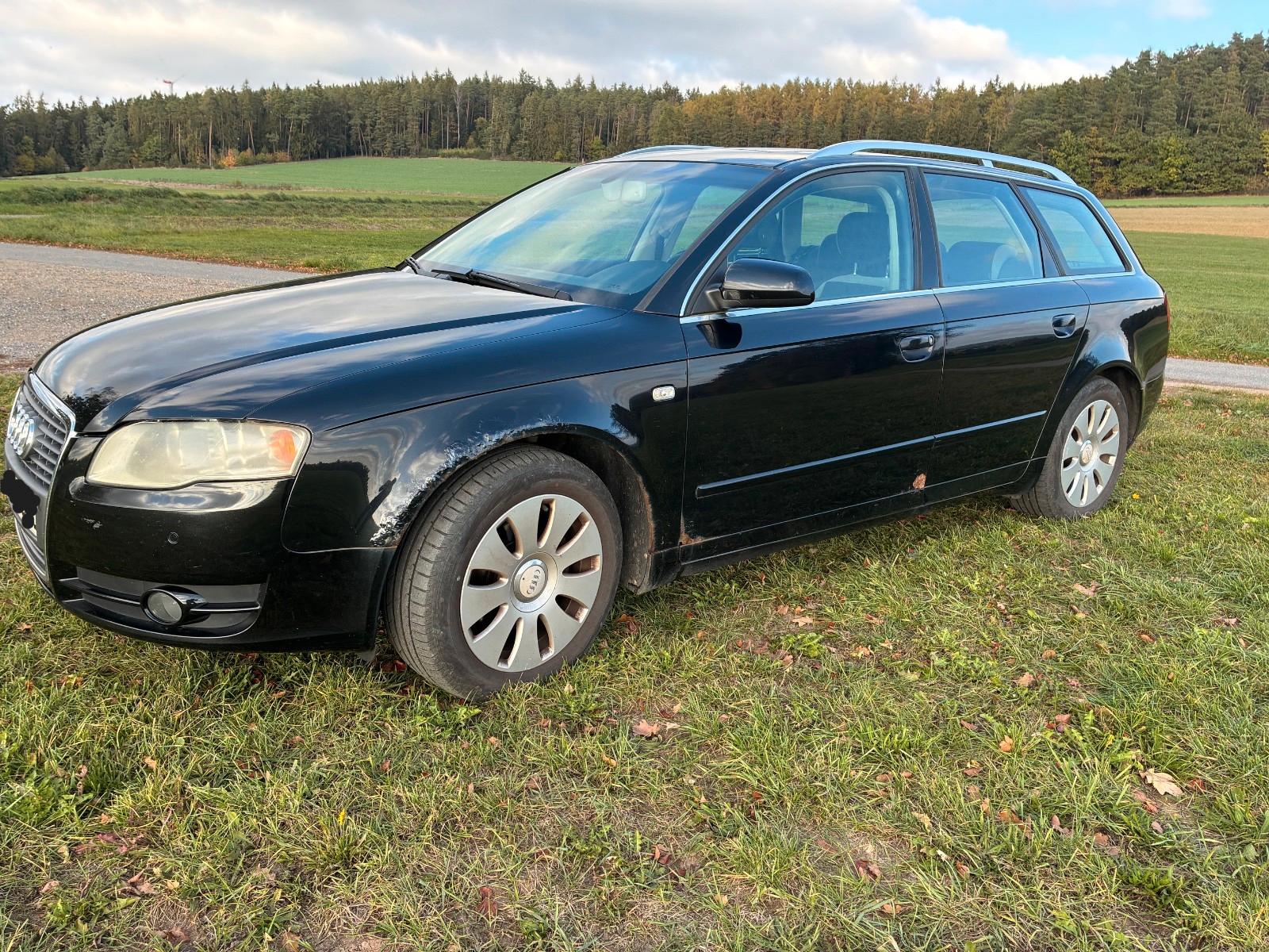 Audi A4 2005 — rear view
