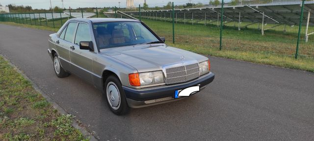 Mercedes-Benz 190E mit *H-Zulassung* TOP Zustand 