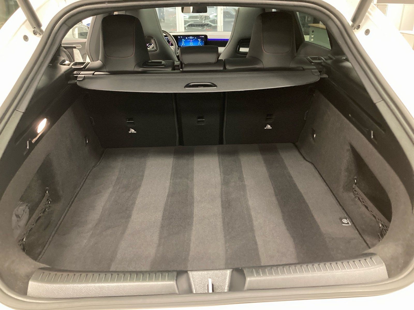 Fahrzeugabbildung Mercedes-Benz CLA 200 SB AMG*Distronic*Totwinkel*Panorama*LED*