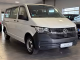 Volkswagen T6 4MOTION Lang 9-Sitzer/AHK/Blueto - VW T6 Transporter Gebrauchtwagen in Düsseldorf