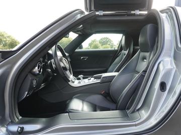 2010 Mercedes-BENZ SLS AMG — миниатюра 18